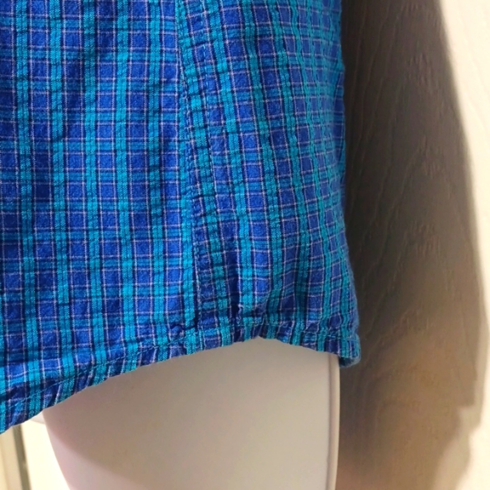 Eddie Bauer sleeveless buttonup top - Picture 5 of 11